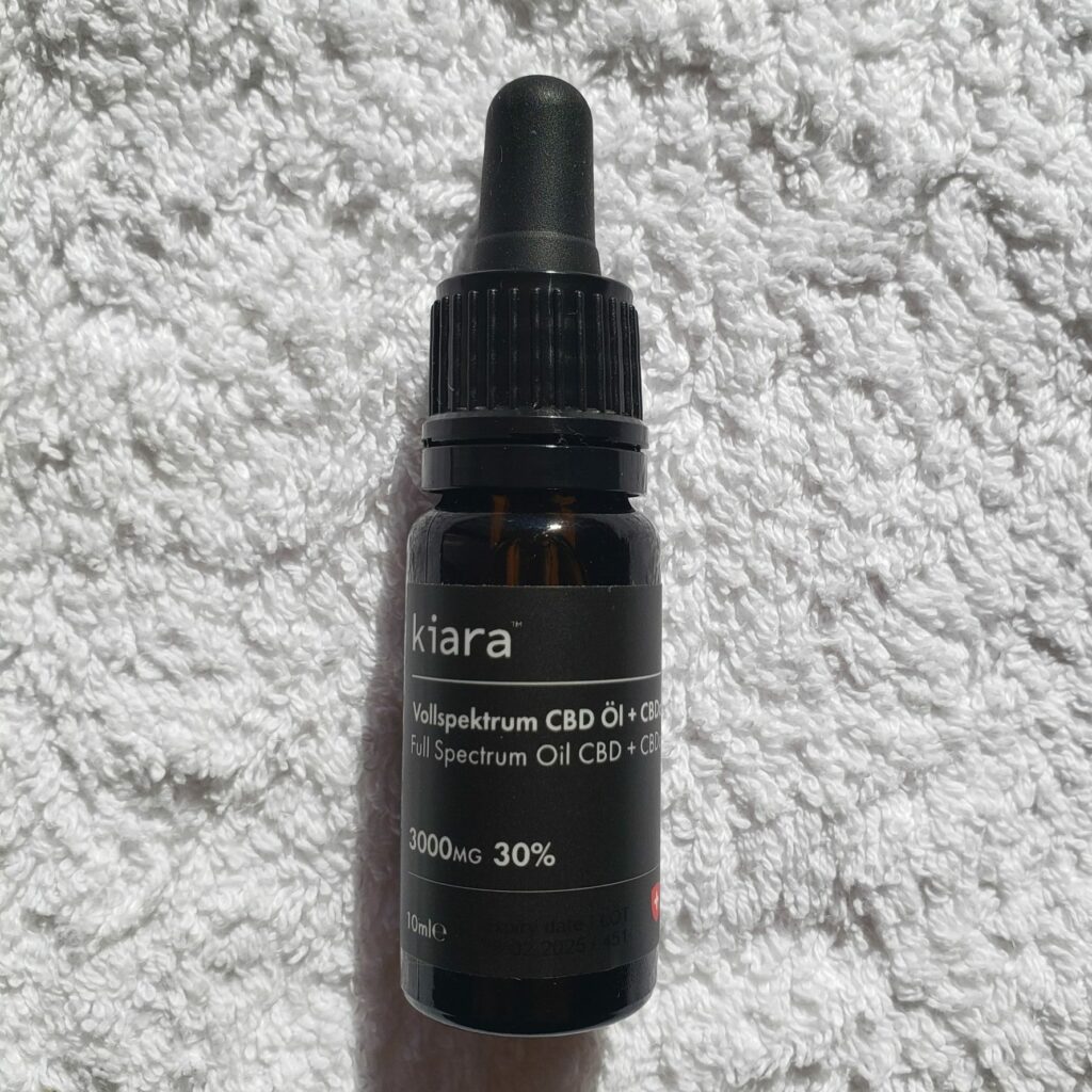 kiara naturals 30% full-spectrum CBD oil